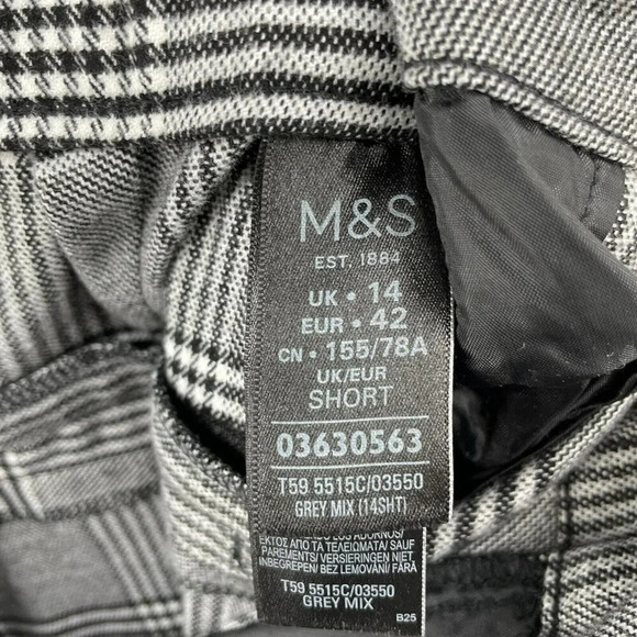 M&S Dress Pants Womens 14 Gray Black Houndstooth Plaid Academia Pleated Trouser - Picture 9 of 11